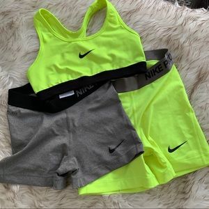 Nike pro set